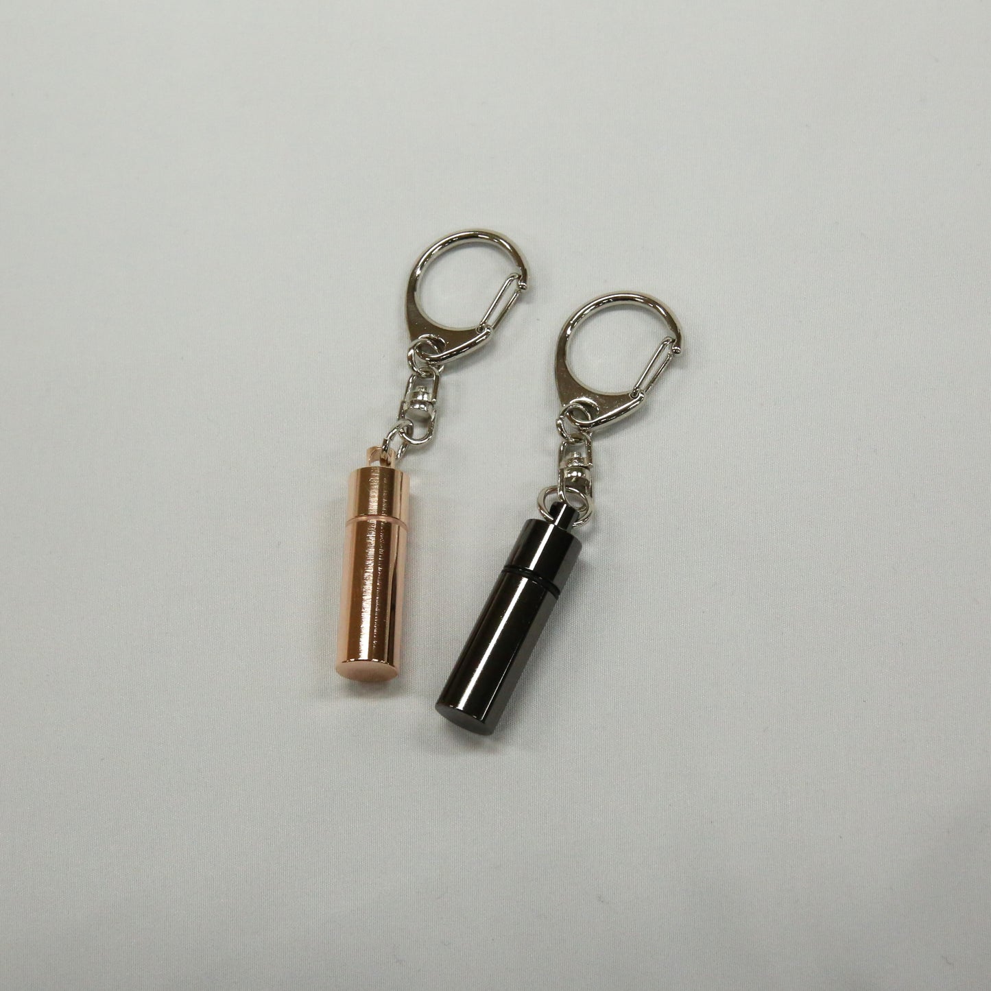 ステンレス製ペット遺骨キーホルダー ガラス管入り二重構造