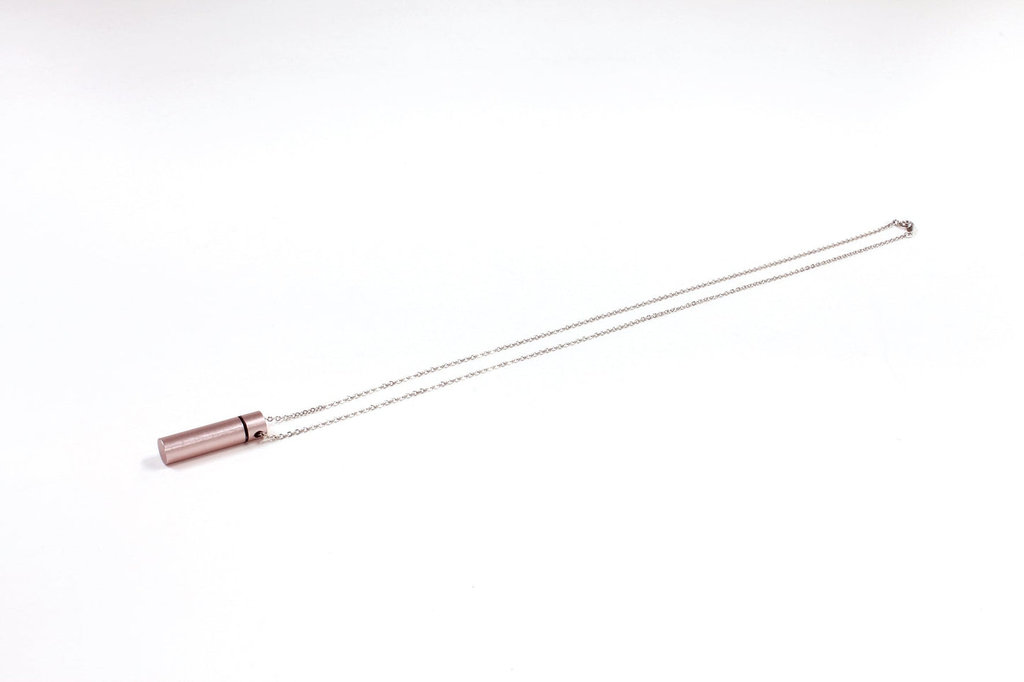 遺骨カプセル　ネックレス